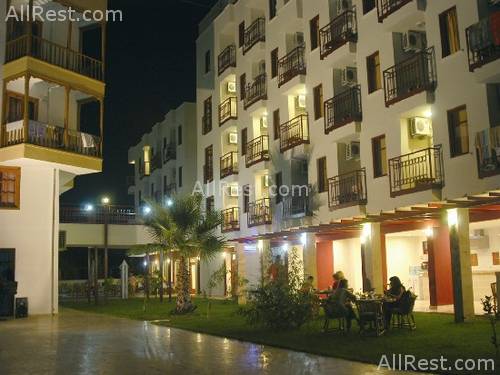Riverside Hotel 3